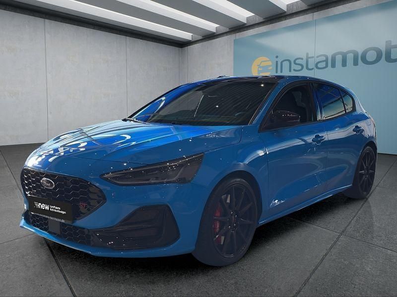 Blau Neu 2025 Ford Focus Limousine | 45.099 € (Teuer) - Bild 1/4