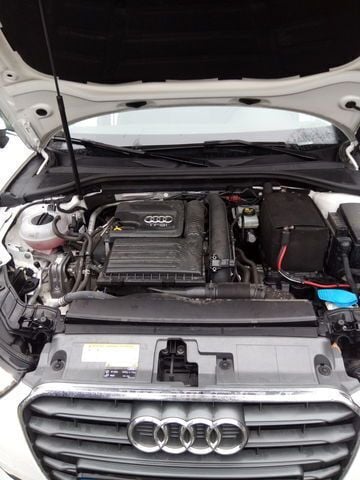 Gebraucht Audi A3 Sportback 170 PS (125 kW) 2015 Weiß Kleinwagen