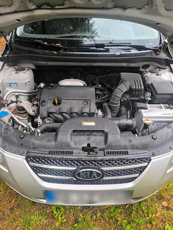 Gebraucht Kia Ceed 109 PS (80 kW) 2009 Silber Kleinwagen