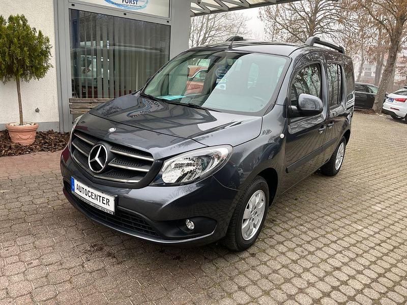 Gebraucht Mercedes Citan 111 110 PS (80 kW) 2018 Grau Kombi