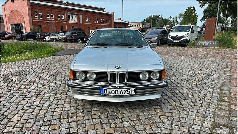 Silber Gebraucht 1976 BMW 633 Coupé | 18.900 € - Bild 1/4