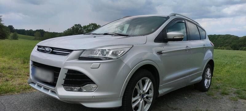 Silber Gebraucht 2014 Ford Kuga Individual SUV | 9.000 € (Guter Preis) - Bild 1/4