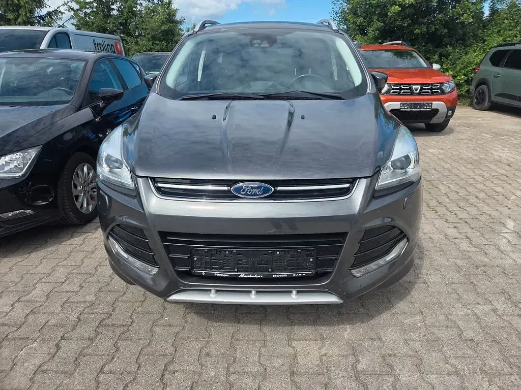 Gebraucht Ford Kuga Individual 179 PS (131 kW) 2016 Grau SUV