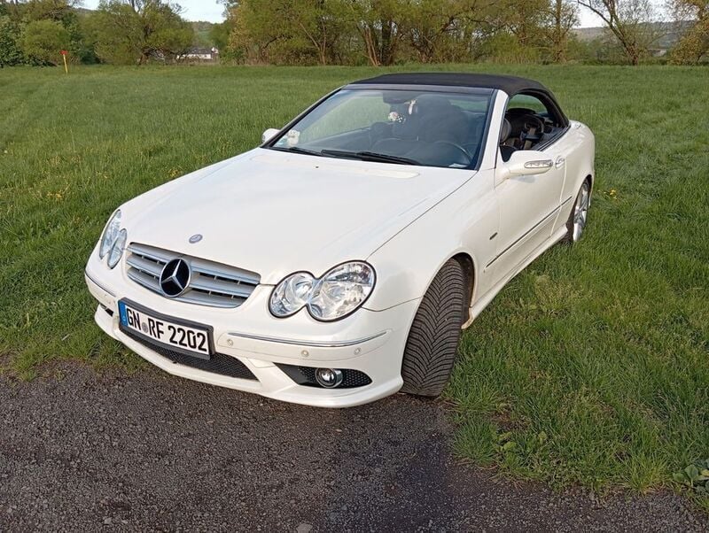 Weiß Gebraucht 2009 Mercedes CLK200 Edition Cabrio | 9.200 € (Guter Preis) - Bild 1/4