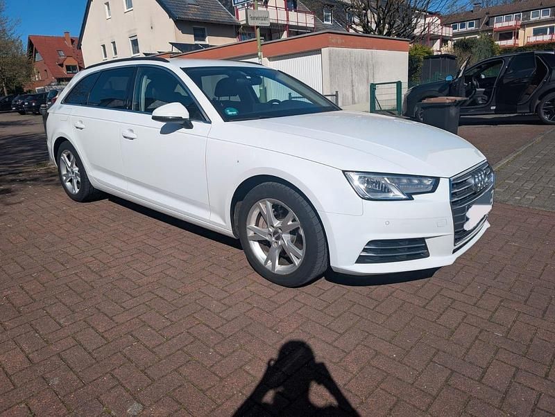 Gebraucht Audi A4 190 PS (139 kW) 2018 Weiß Kombi