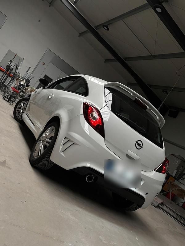 Gebraucht Opel Corsa 75 PS (55 kW) 2012 Weiß Kleinwagen