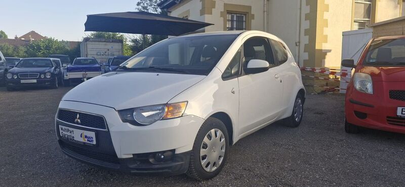 Weiß Gebraucht 2011 Mitsubishi Colt | 2.450 € (Guter Preis) - Bild 1/4