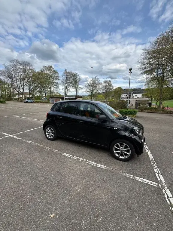 Gebraucht Smart ForFour Basis 90 PS (66 kW) 2017 Schwarz Kleinwagen