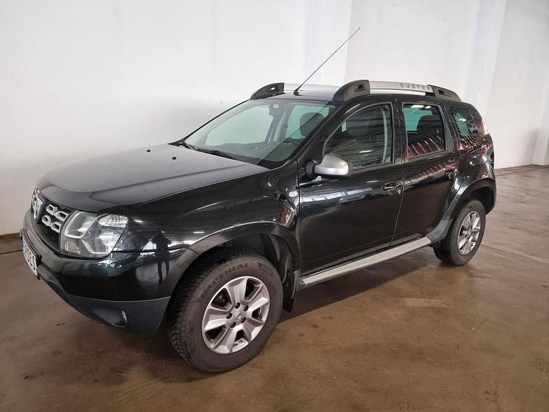 Schwarz Gebraucht 2016 Dacia Duster Prestige SUV | 11.990 € (Teuer) - Bild 1/4
