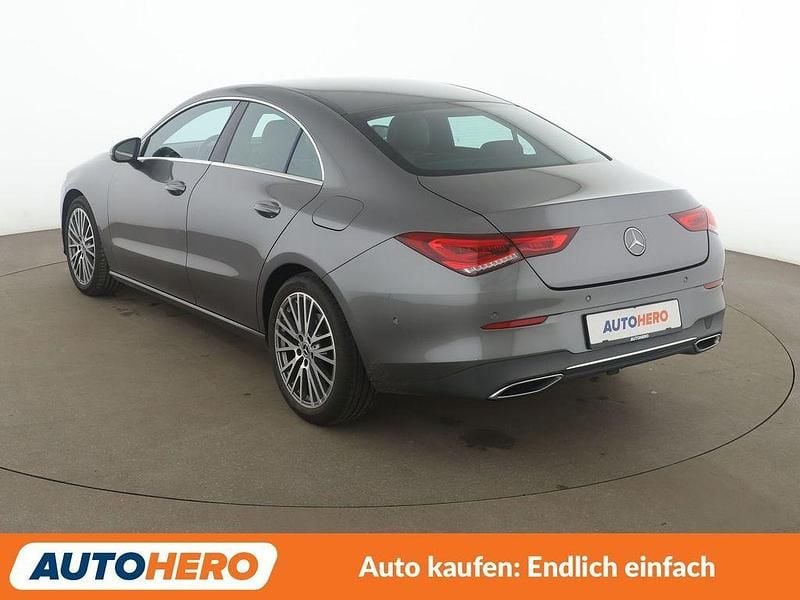 Gebraucht Mercedes CLA200 Progressive 163 PS (119 kW) 2020 Grau Limousine