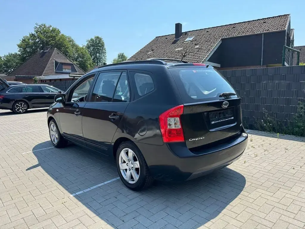 Gebraucht Kia Carens EX 140 PS (102 kW) 2008 Schwarz Van / Kleinbus