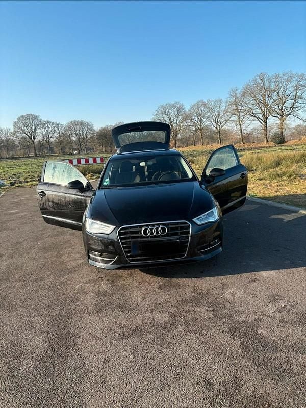 Gebraucht Audi A3 Sportback 150 PS (110 kW) 2014 Schwarz Kleinwagen