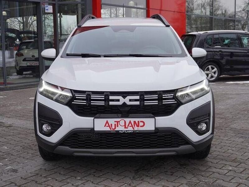 Gebraucht Dacia Jogger Extreme 110 PS (80 kW) 2024 Weiß Van / Kleinbus