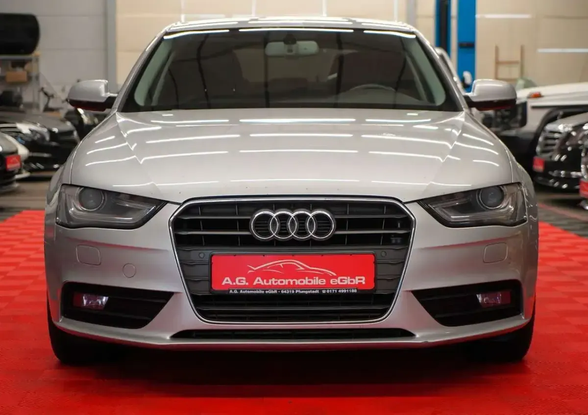 Używany Audi A4 Attraction 224 KM (164 kW) 2014 Srebrny Sedan/Limuzyna