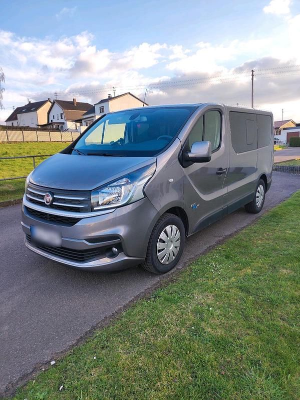 Gebraucht Fiat Talento 145 PS (106 kW) 2017 Grau Van / Kleinbus