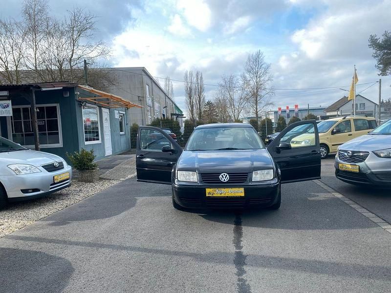 Gebraucht VW Bora 105 PS (77 kW) 2001 Schwarz Limousine