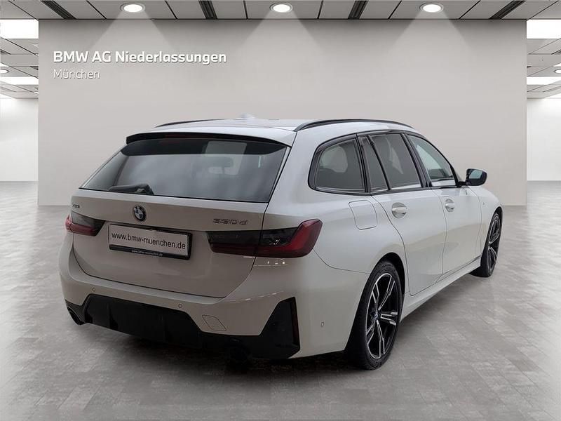 Gebraucht BMW 330 Performance 286 PS (210 kW) 2023 Weiß Kombi