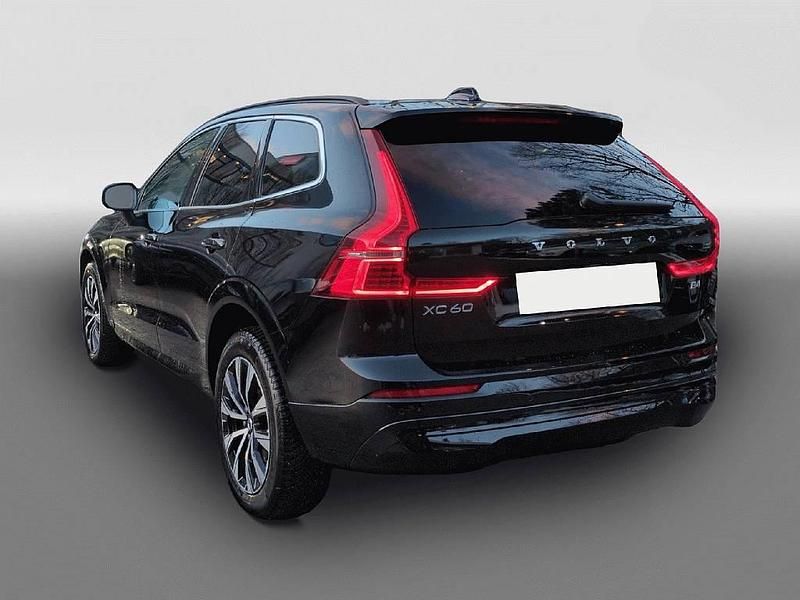 Gebraucht Volvo XC60 Core 197 PS (144 kW) 2023 Schwarz SUV