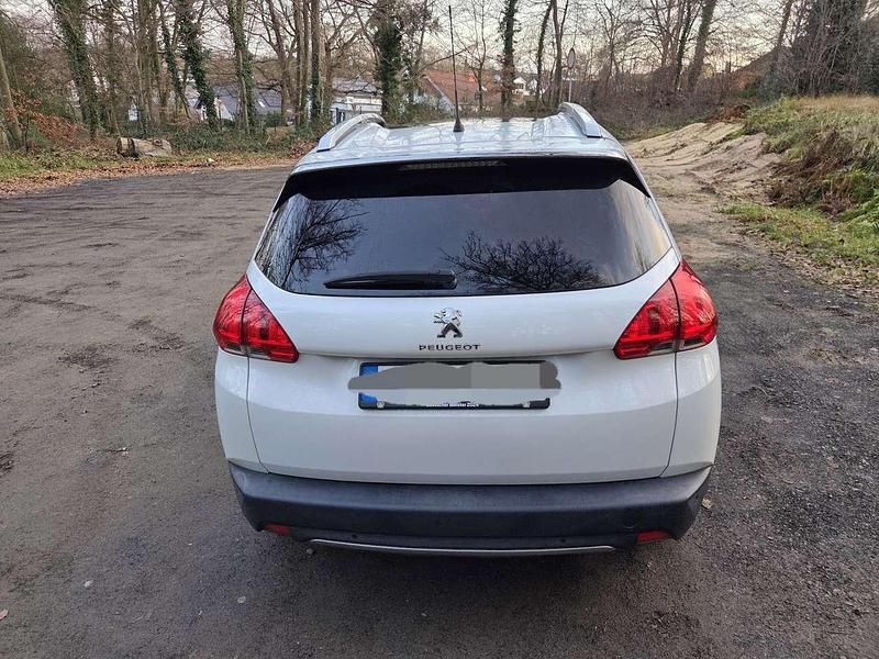 Gebraucht Peugeot 2008 Allure 120 PS (88 kW) 2013 Weiß SUV