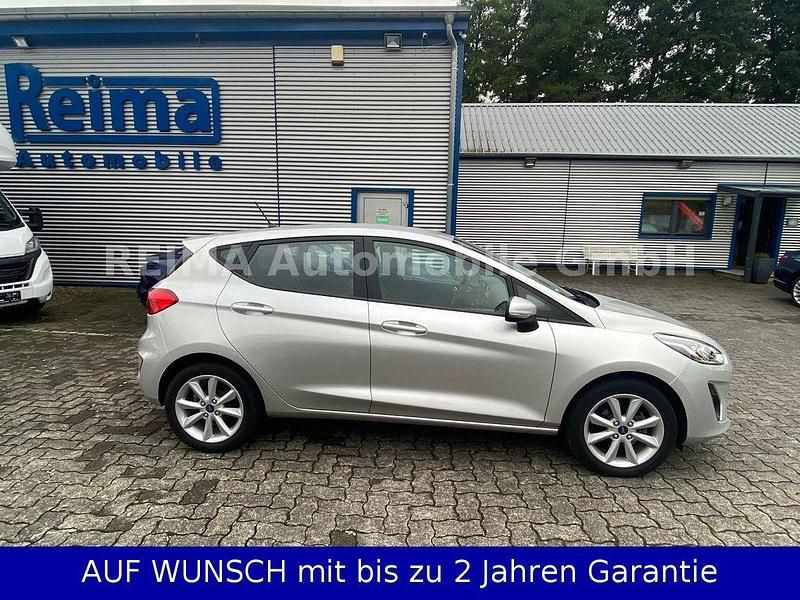 Silber Gebraucht 2018 Ford Fiesta Kleinwagen | 8.490 € (Guter Preis) - Bild 1/4
