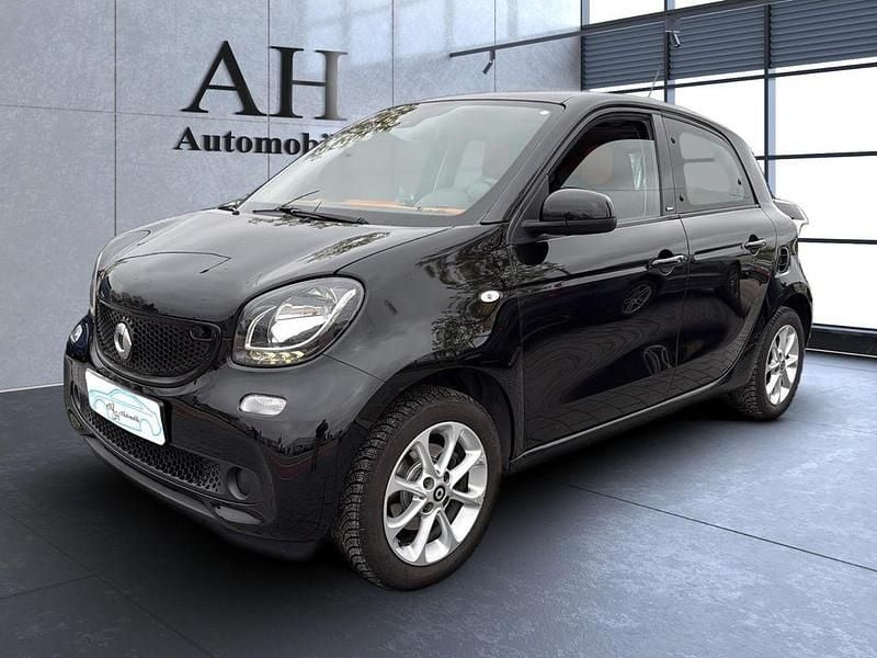 Gebraucht Smart ForFour Passion 71 PS (52 kW) 2015 Schwarz Kleinwagen