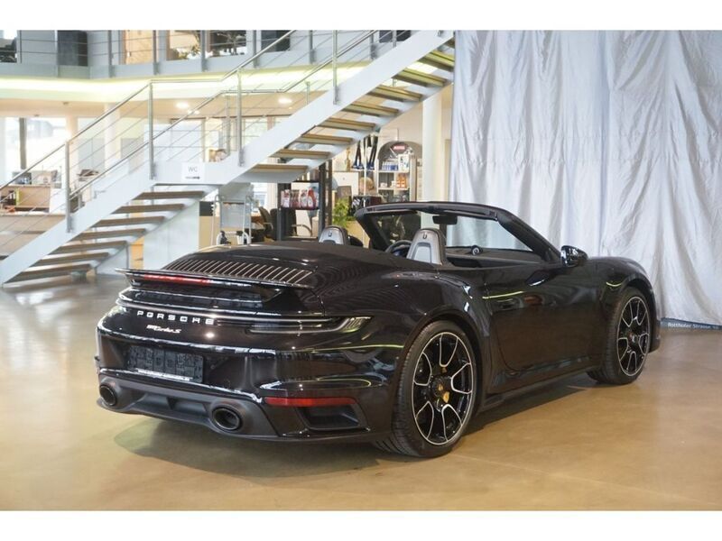 Gebraucht Porsche 911 Turbo S Cabriolet Sport 650 PS (478 kW) 2024 Tiefschwarz metallic (metallic) Cabrio