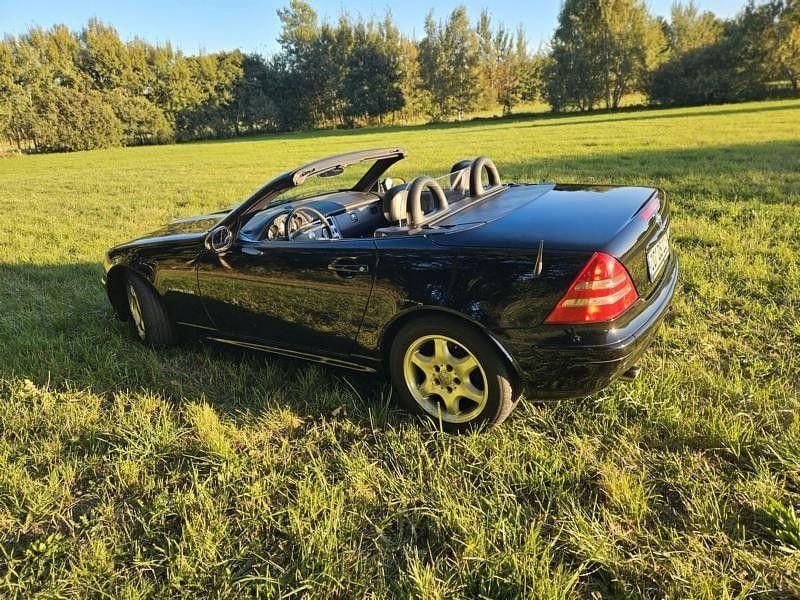 Gebraucht Mercedes SLK230 197 PS (144 kW) 2003 Schwarz Cabrio