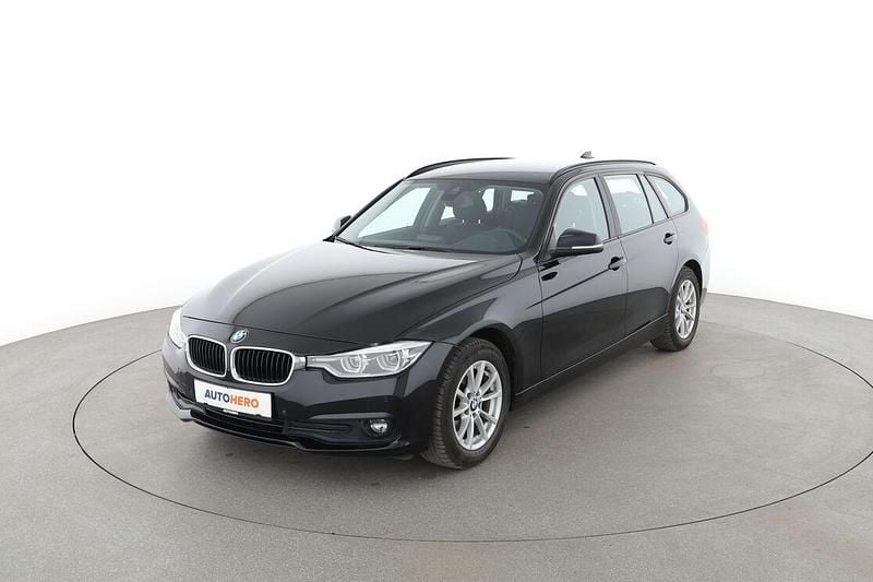 Schwarz Gebraucht 2017 BMW 320 Advantage Kombi | 16.840 € (Fairer Preis) - Bild 1/3