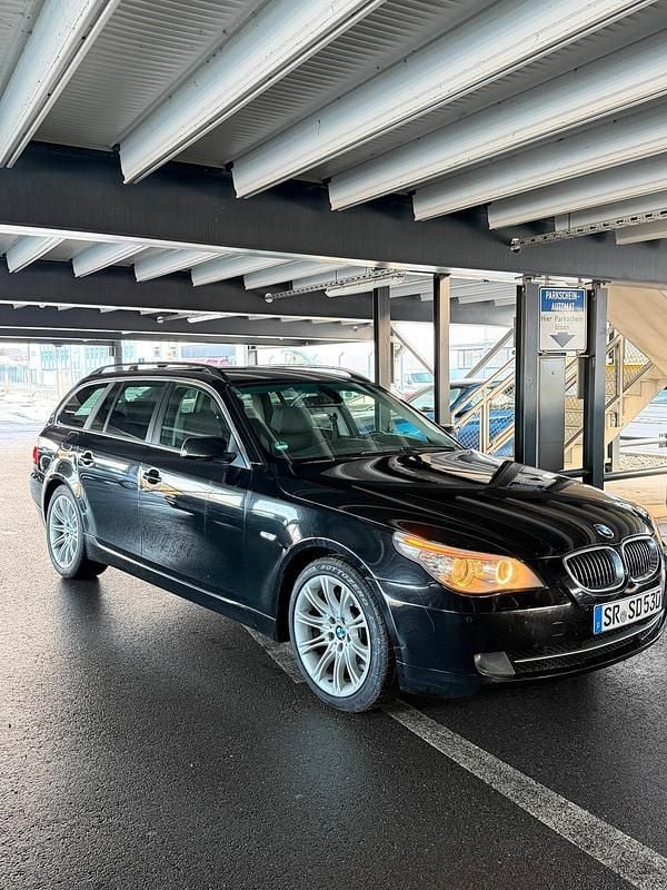 Schwarz Gebraucht 2009 BMW 535 Kombi | 6.799 € (Superpreis) - Bild 1/4
