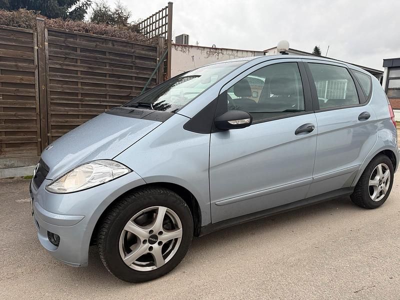 Grau Gebraucht 2007 Mercedes A150 Limousine | 4.900 € (Fairer Preis) - Bild 1/4