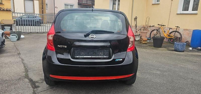 Gebraucht Nissan Note 90 PS (66 kW) 2014 Schwarz Kleinwagen