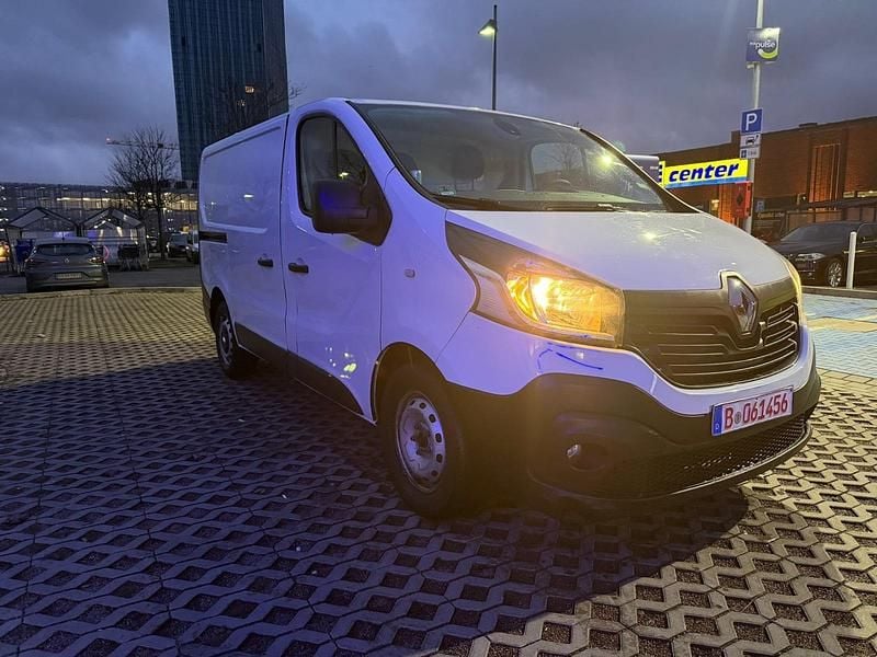 Gebraucht Renault Trafic 120 PS (88 kW) 2019 Weiß Van / Kleinbus