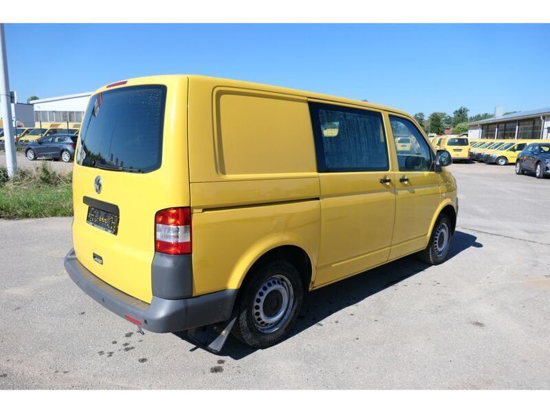 Gebraucht VW T5 84 PS (61 kW) 2011 Ginstergelb r1032 Van