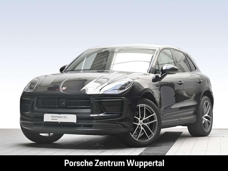 Schwarz Gebraucht 2021 Porsche Macan SUV | 59.800 € (Teuer) - Bild 1/4