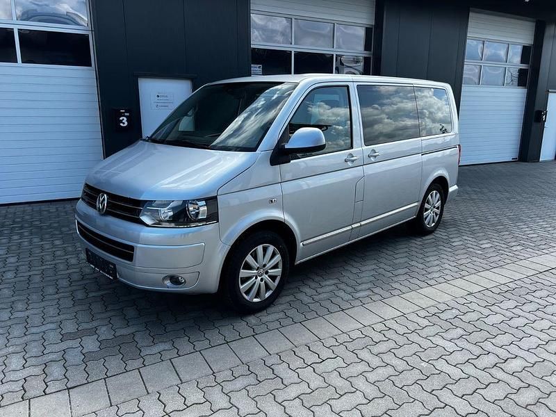 Silber Gebraucht 2013 VW T5 Highline Van | 17.590 € (Superpreis) - Bild 1/4