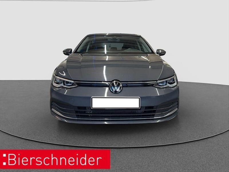 Gebraucht VW Golf VIII Active 150 PS (110 kW) 2022 Grau Limousine