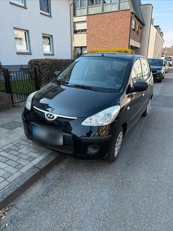 Gebraucht Hyundai i10 67 PS (49 kW) 2010 Schwarz Kleinwagen