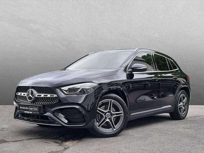 Schwarz Gebraucht 2024 Mercedes GLA200 AMG SUV | 42.970 € (Fairer Preis) - Bild 1/2