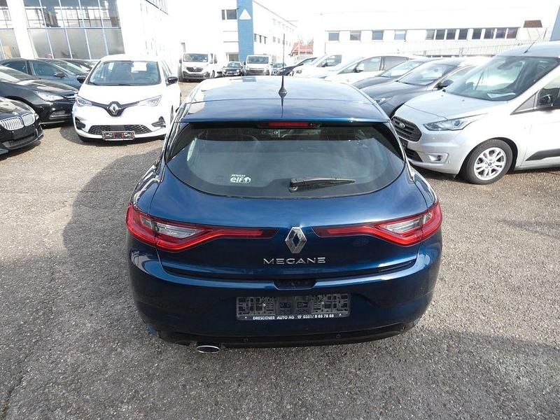 Gebraucht Renault Mégane III Intens 110 PS (80 kW) 2016 Blau cosmos Limousine