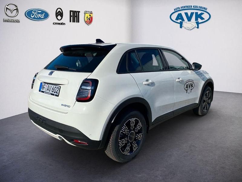 Gebraucht Fiat 600 Business 110 PS (80 kW) 2026 Weiß SUV