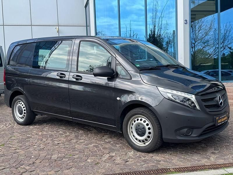 Gebraucht Mercedes Vito 190 PS (139 kW) 2022 Grau Van