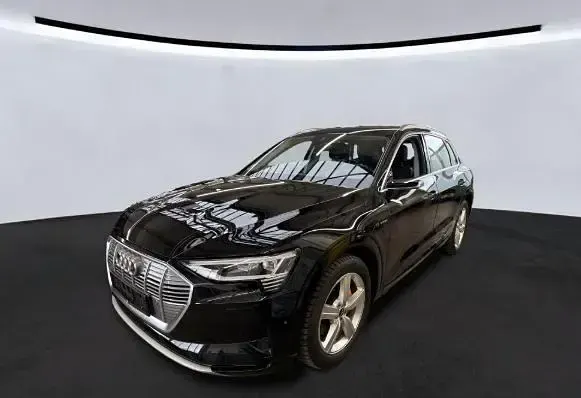 Second-hand Audi e-tron Advanced 300 kW (408 CP) 2022 Negru SUV
