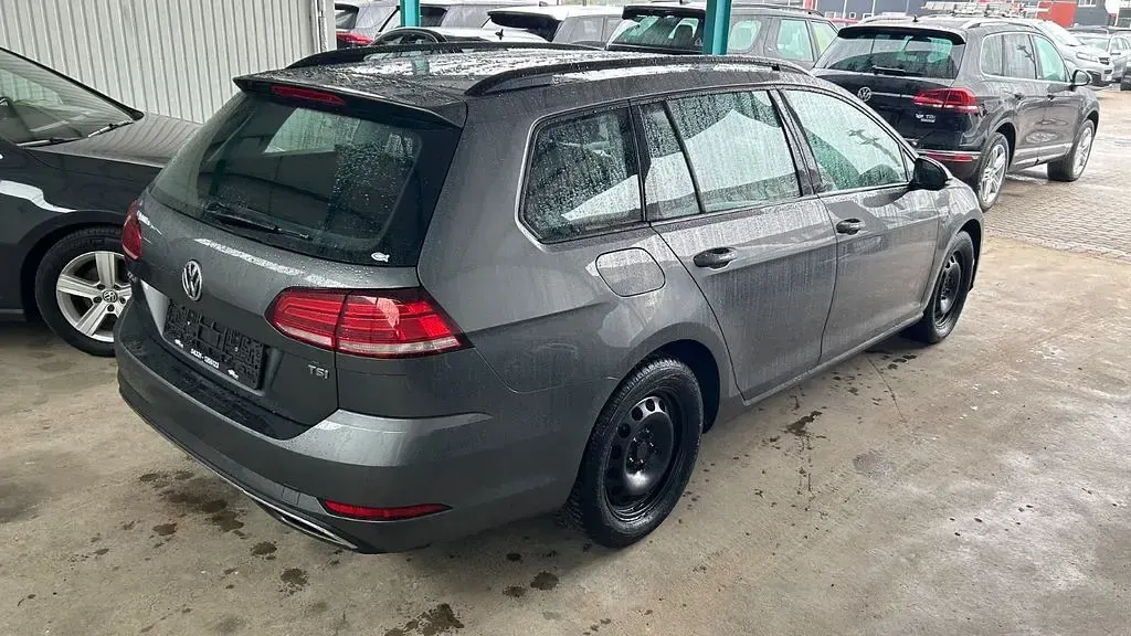 Gebraucht VW Golf VII Comfortline 110 PS (80 kW) 2017 Grau Kombi