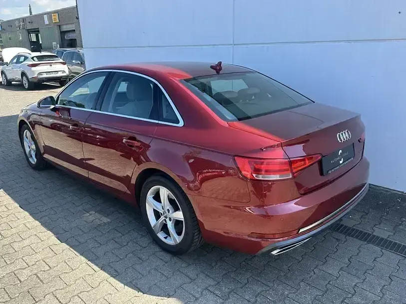 Gebraucht Audi A4 Sport 245 PS (180 kW) 2019 Rot Limousine