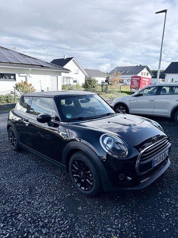 Schwarz Gebraucht 2020 Mini ONE Kleinwagen | 14.300 € (Fairer Preis) - Bild 1/4