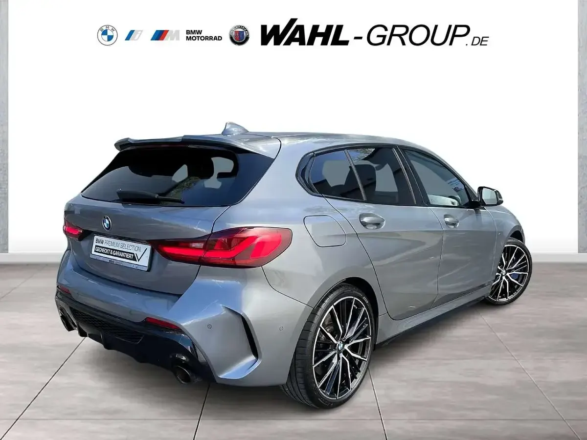 Używany BMW M135 Performance 306 KM (225 kW) 2022 Szary Hatchback