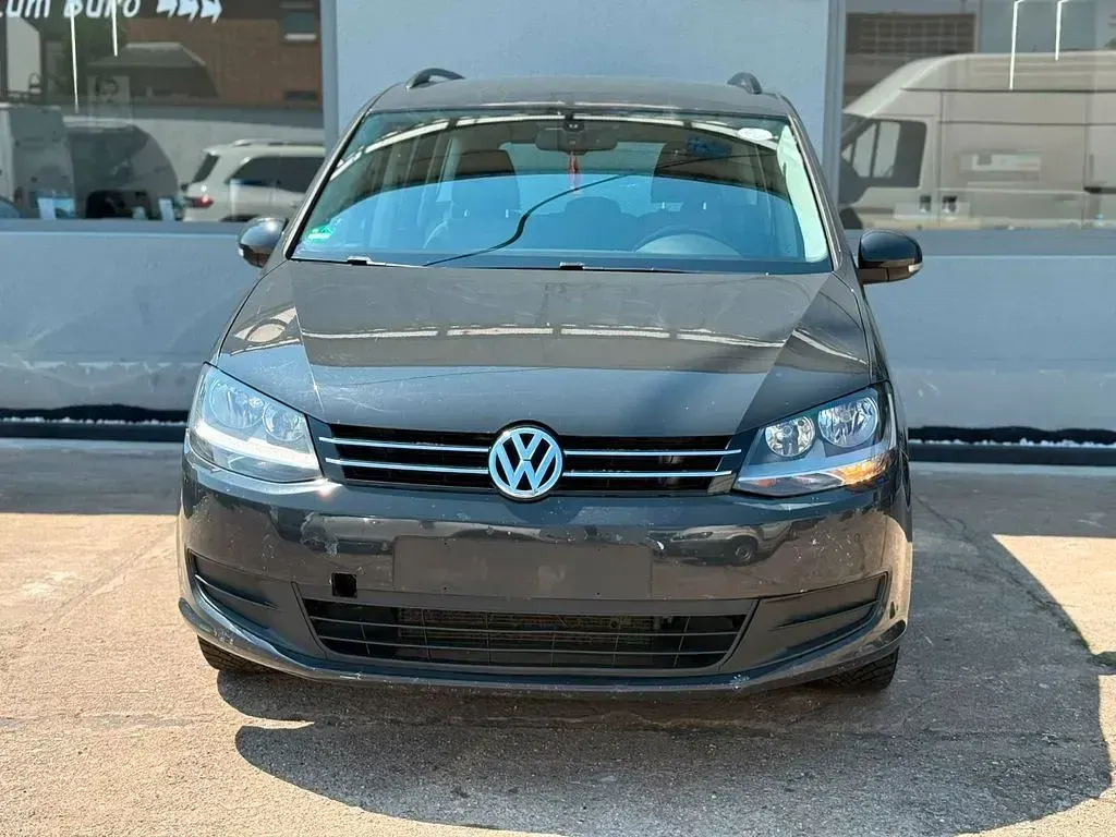 Gebraucht VW Sharan Trendline 170 PS (125 kW) 2012 Grau Van / Kleinbus