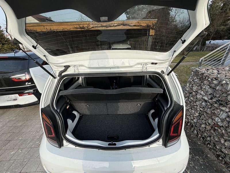 Gebraucht VW e-up! 61 kW (83 PS) 2020 Weiß Kleinwagen