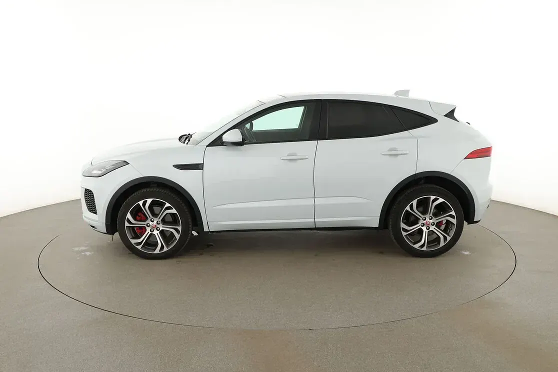 Käytetty Jaguar E-Pace 249 HP (183 kW) 2018 Valkoinen Katumaasturi