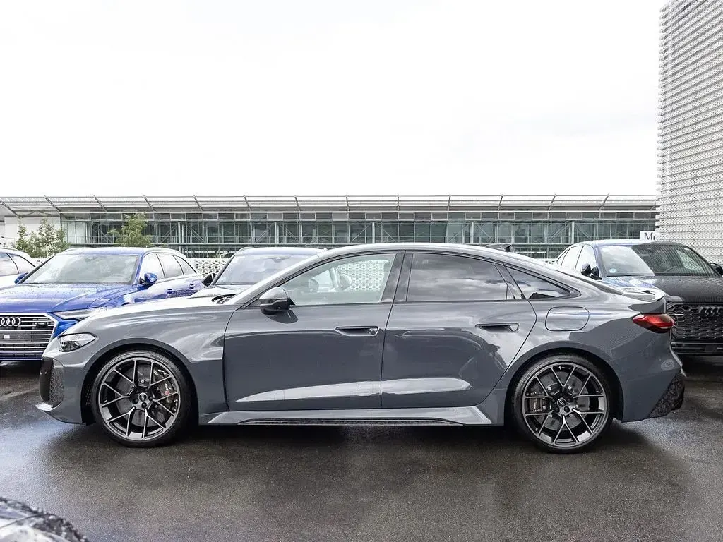Gebraucht Audi RS5 Sport 639 PS (469 kW) 2026 Magnetgrau Limousine